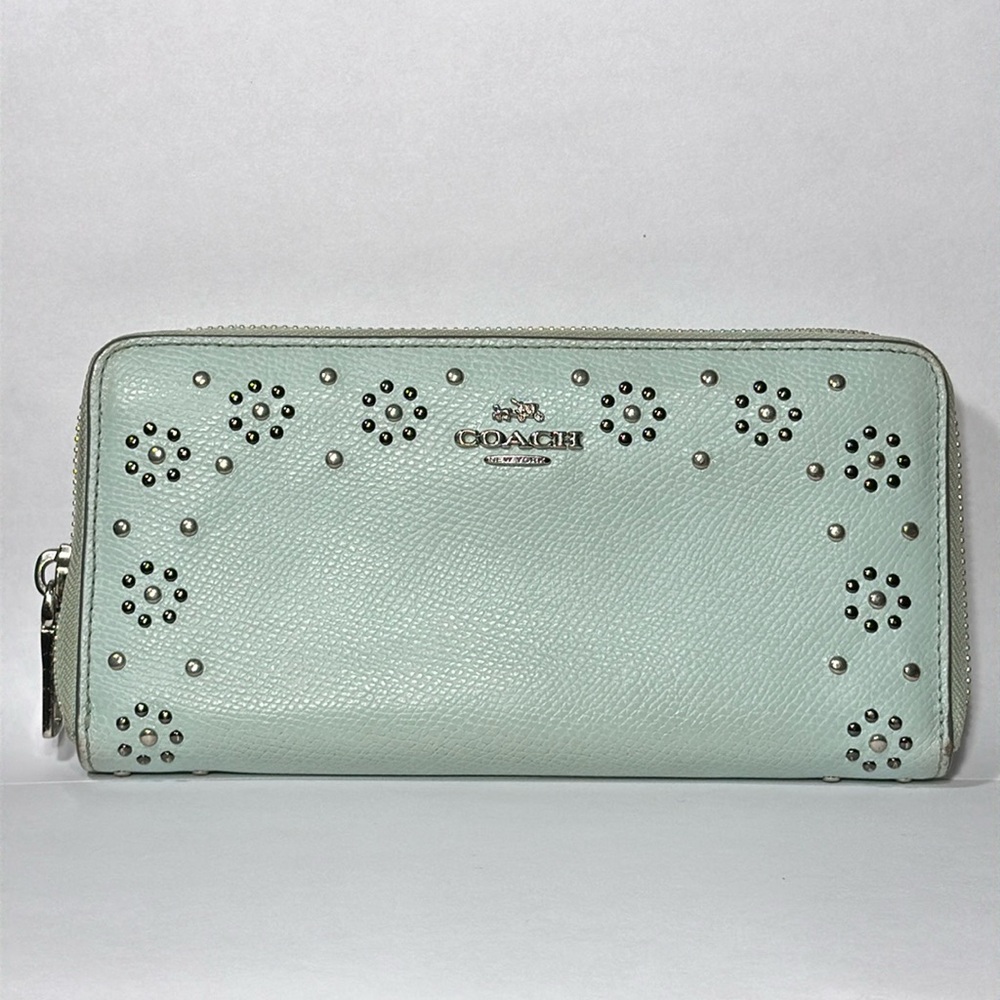*RARE* COACH Border Stud Accordion Zip Wallet
